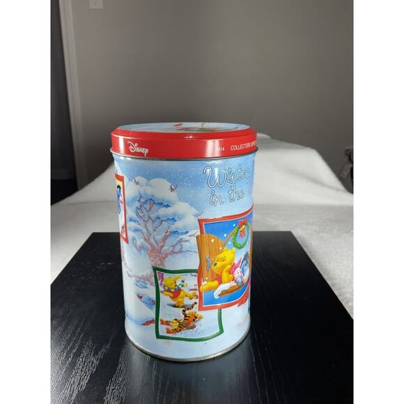 Disney Winnie the Pooh & Friends Collectors Series 2/12 Tin Winter in the Wood - Picture 2 of 10